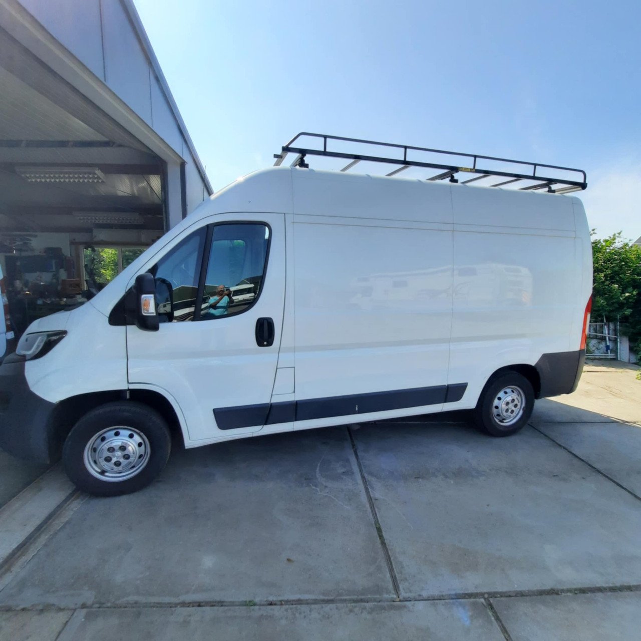 Camper voor de zelfbouwer Peugeot Boxer op camperkenteken