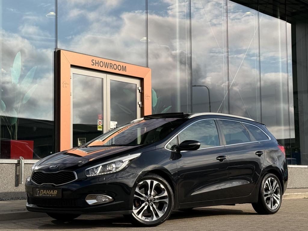 Kia Cee'd sportswagon 1.6 gdi businessline | pano | leder | stoel/stuur ver