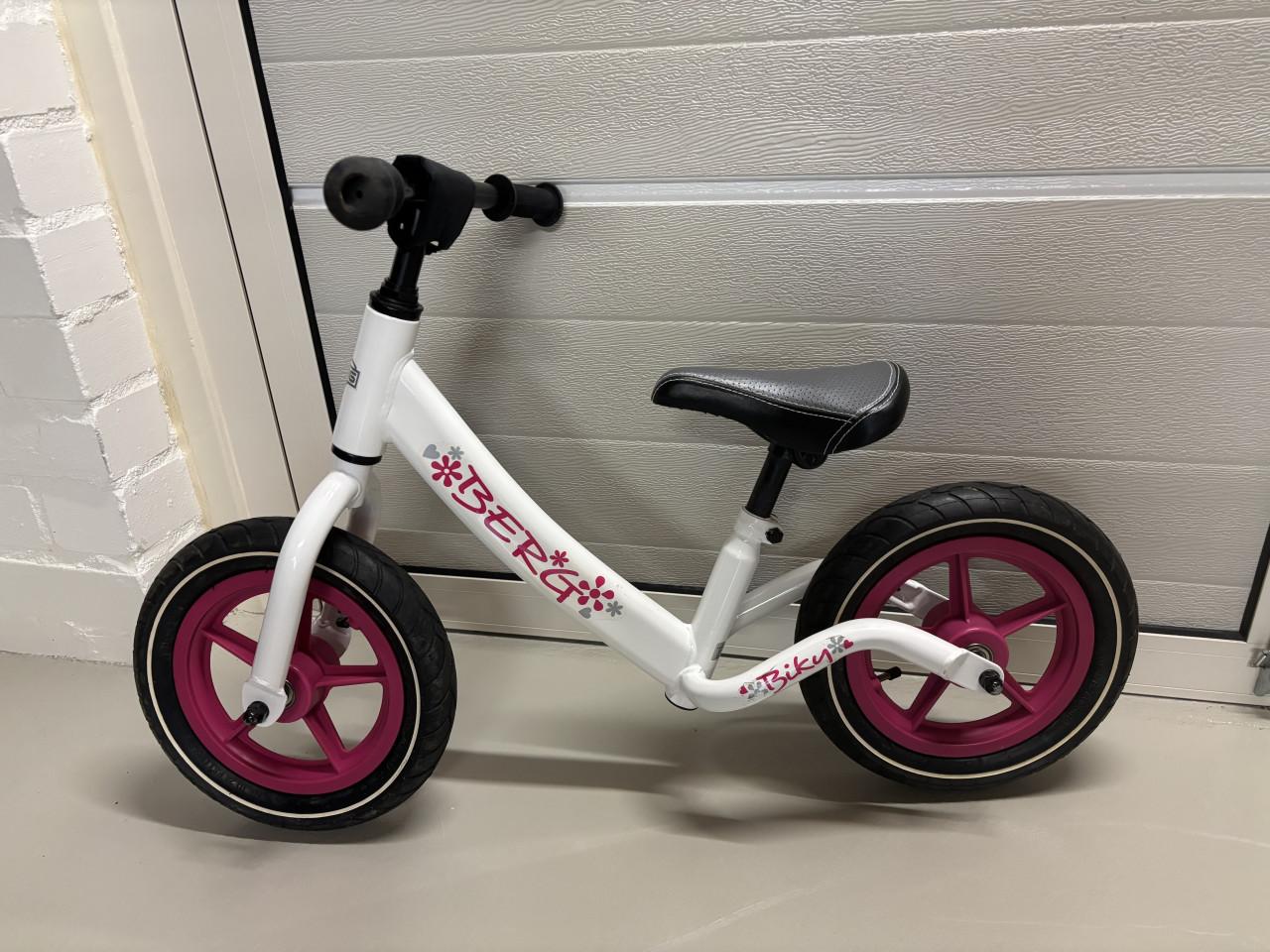 Z.g.a.n. Loopfietsje om het evenwicht te leren bewaren, weinig gebruikt.