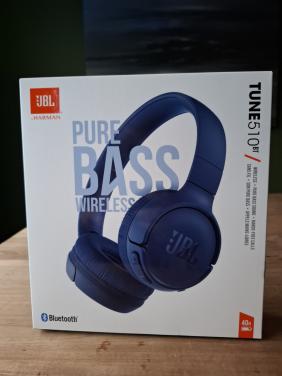 JBL draadloze koptelefoon. Tune 510BT Pure Bass. Blauw. Nieuw.