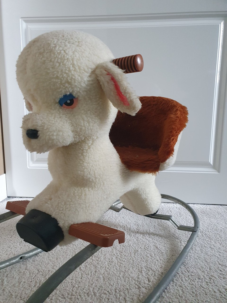 Hobbeldier, hobbelschaap, hobbelpaard