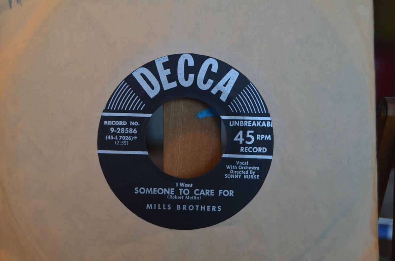 Diverse singles 'The Mills Brothers' (2)