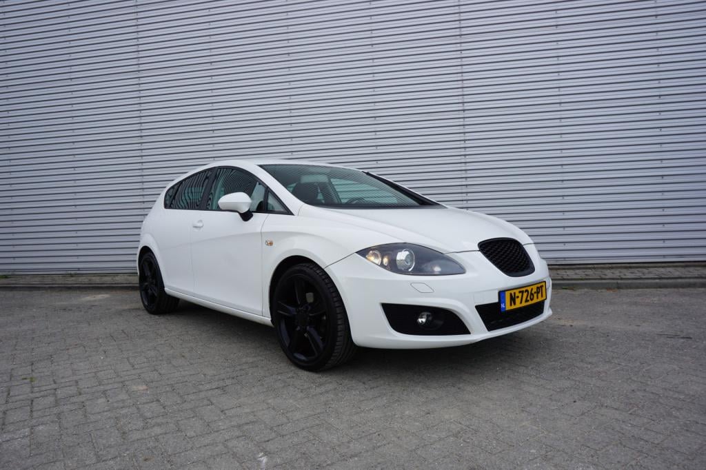 Seat Leon 1.4 tsi reference airco / navi / cruise / camera / stoelverw. / c