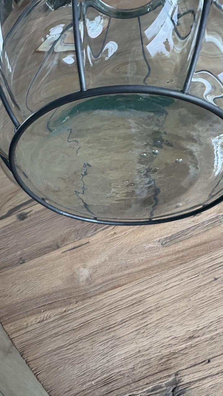 Mooie Vaas/ windlicht met metaalframe