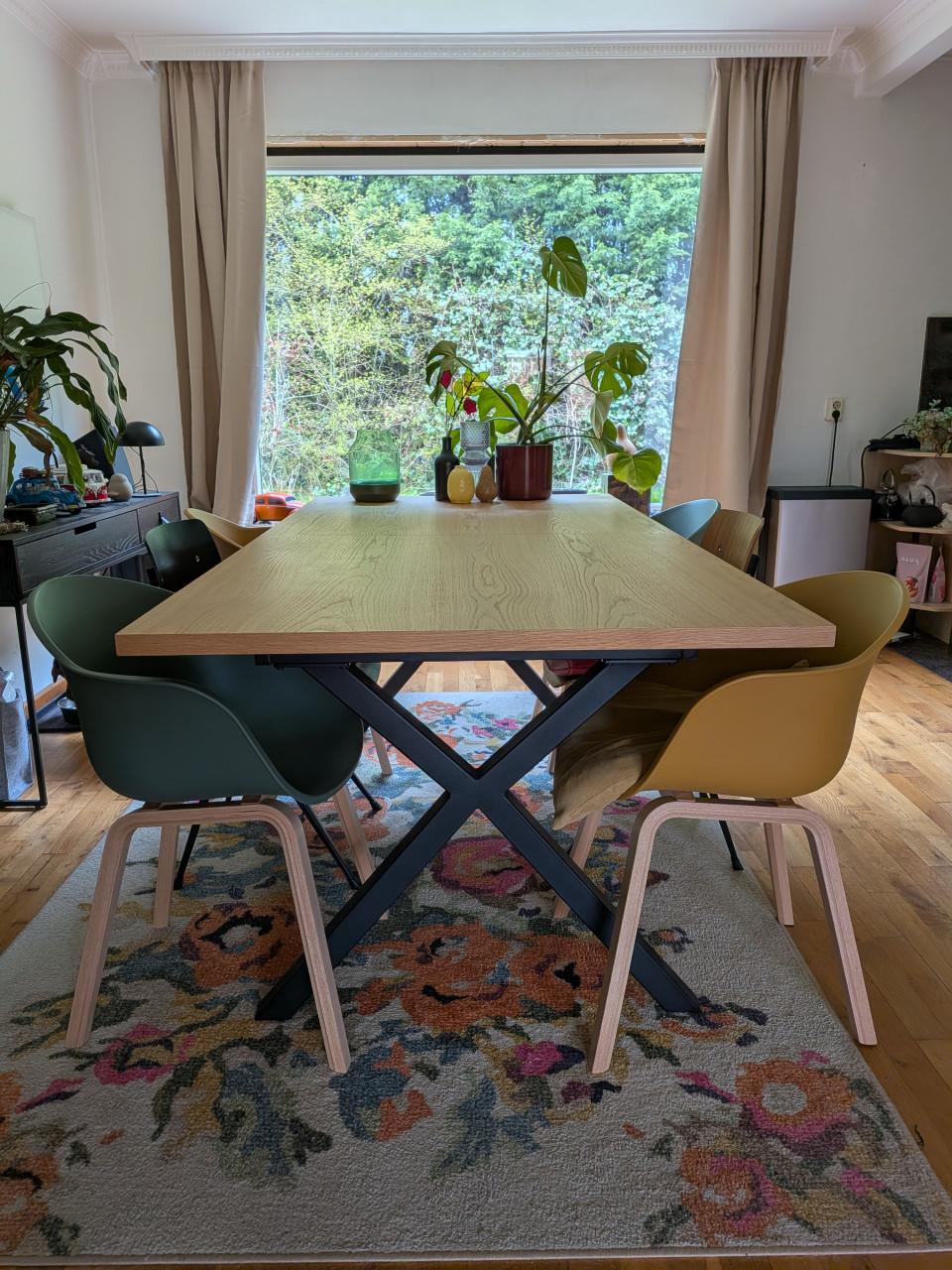 Moderne uitschuifbare eettafel 190/240 x 100 cm