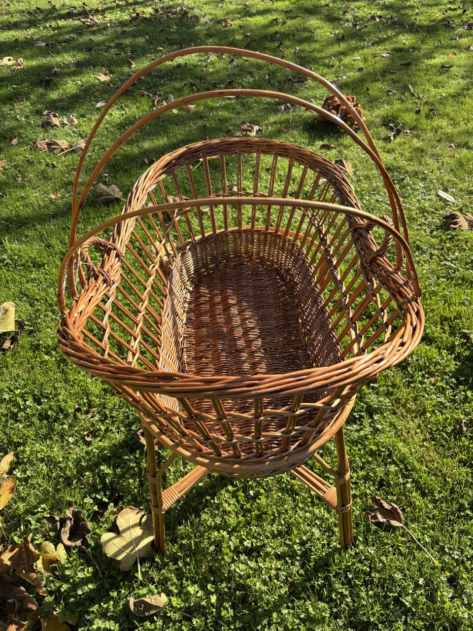 Wieg met los onderstel in rotan + gratis badje (Ikea - wit)