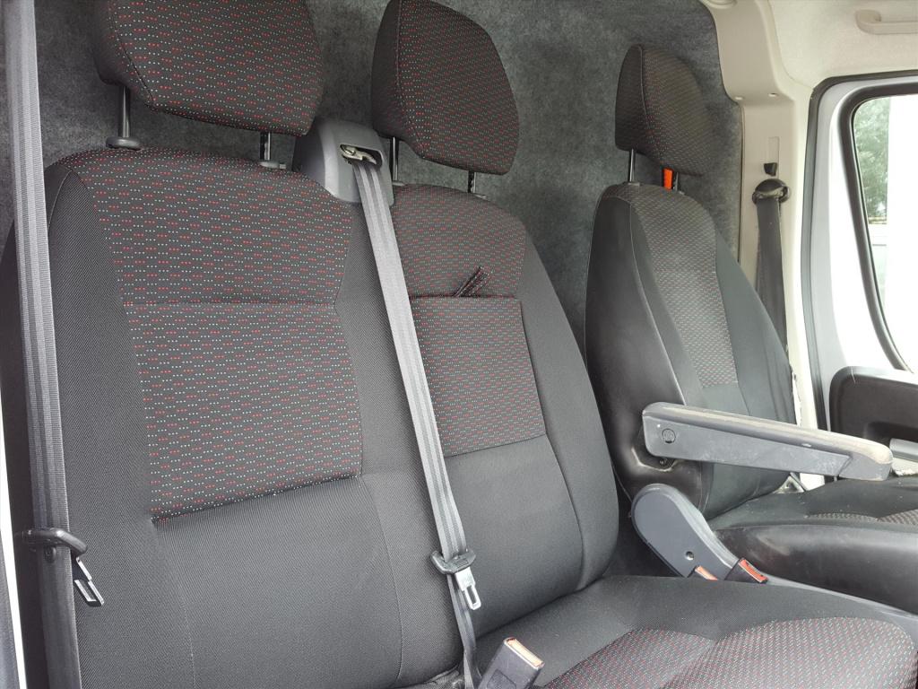 Peugeot Boxer gb 330 l1h1 bluehdi 130pk premium pack navigatie | airco | cr