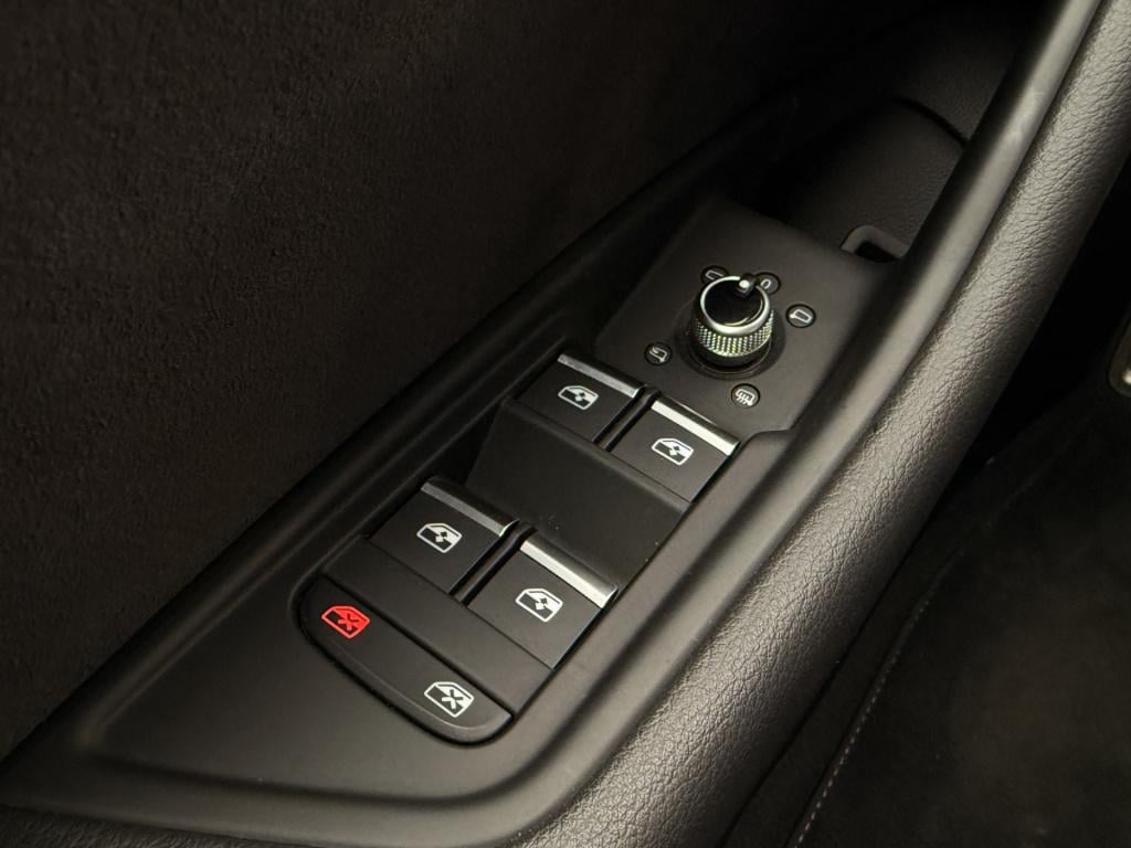 Audi A4 avant 45 tfsi quattro s-line 266pk | matrix led | acc | elek. trekh