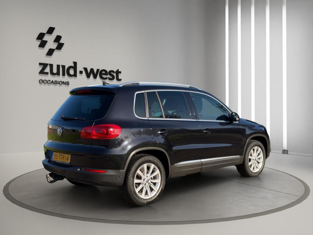 Volkswagen Tiguan 1.4 tsi sport&style clima cruise pdc trekhaak