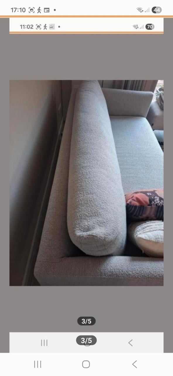 Fest Amsterdam bank in nieuwstaat.