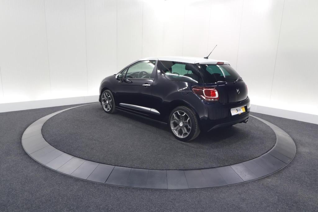 Ds Ds 3 puretech 110 so chic | camera | navigatie | parkeersensoren | clima