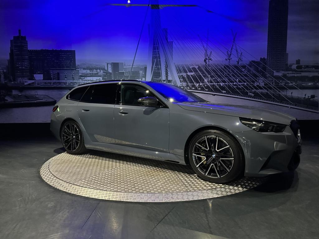 BMW M5 touring *keramisch*diverspack*comfortpack*drivass*carbon*pano*trekha