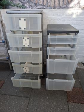 Plastic ladenkastjes voor hobbyspullen op te bergen
