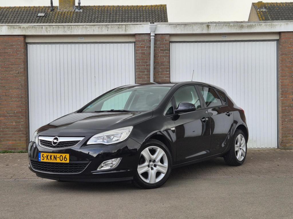 Opel Astra 1.4 turbo cosmo / origineel nl