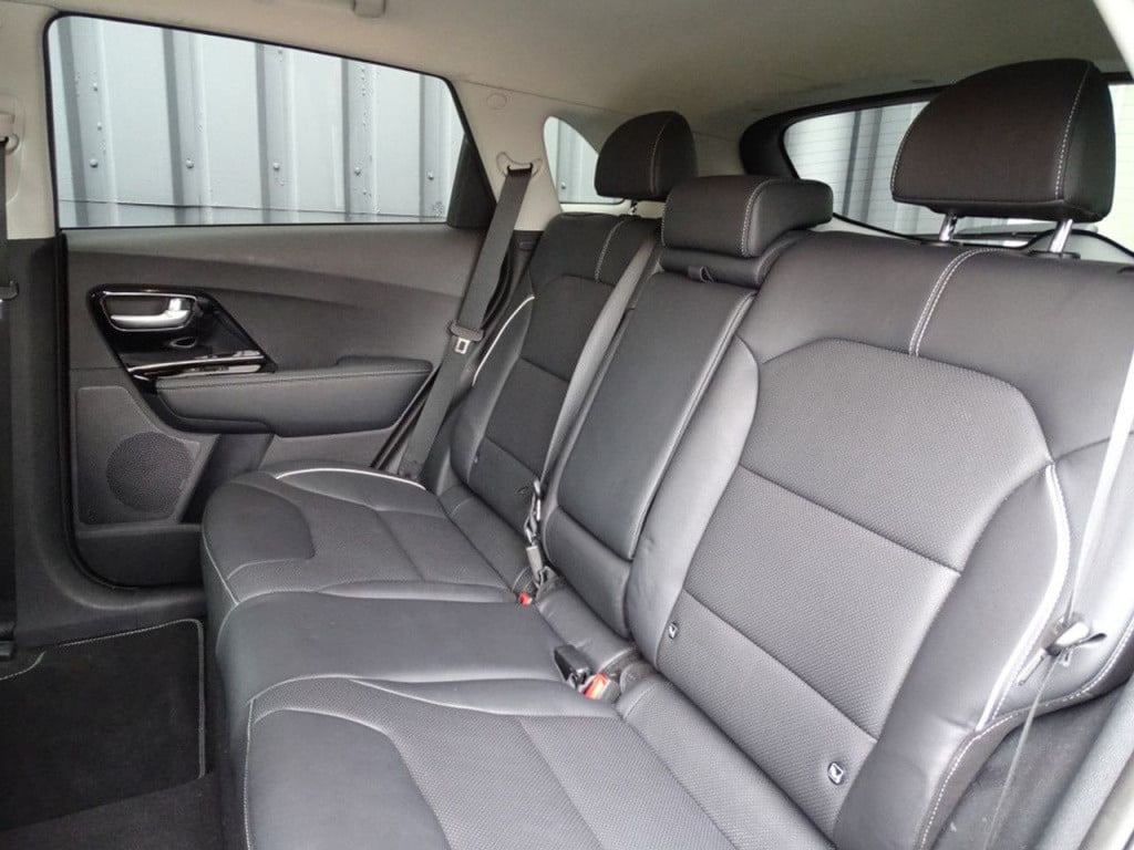 Kia E-niro executiveline 64 kwh incl btw | led | stoelkoeling-en verwarming
