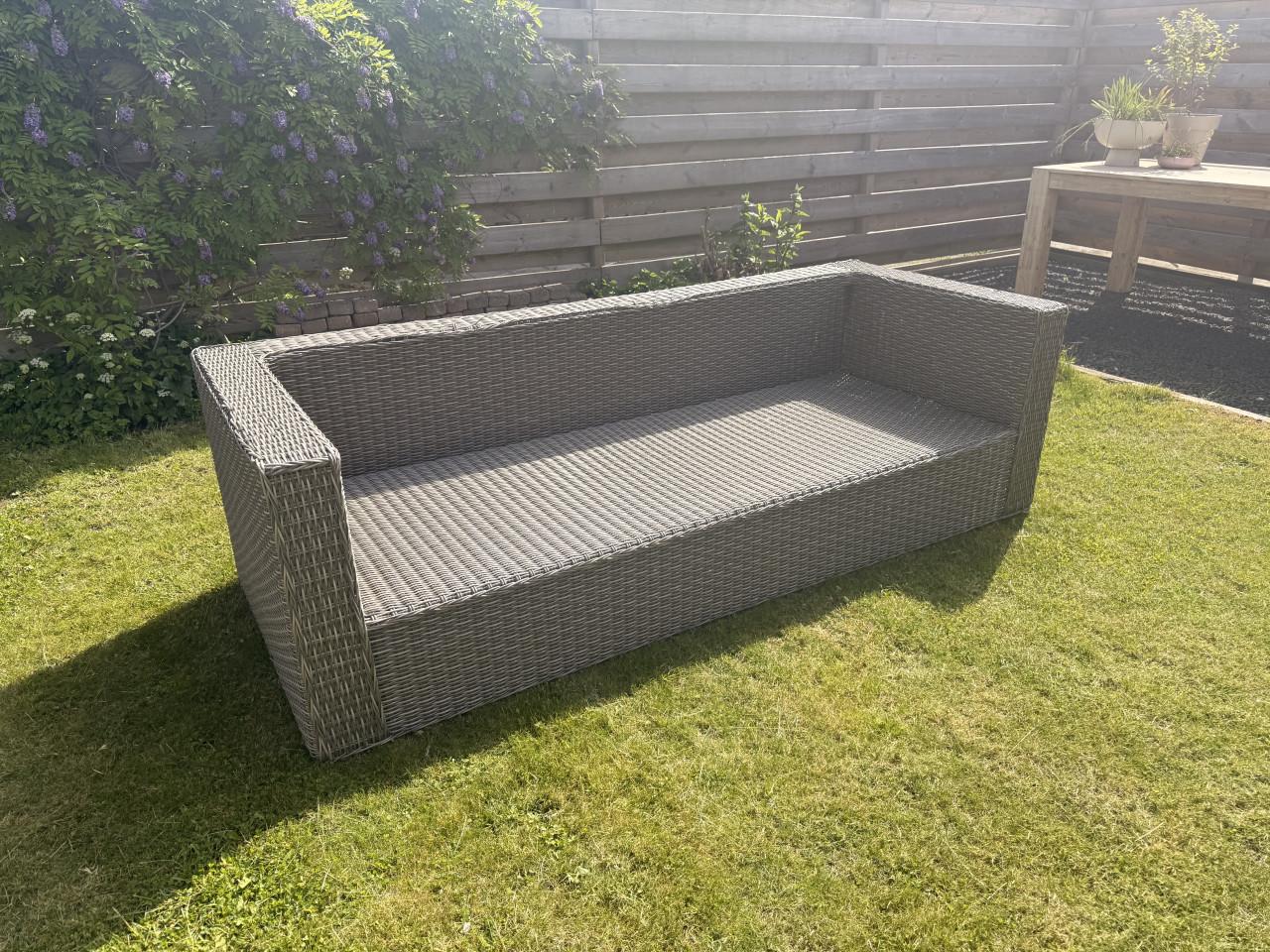 Loungebank tuin