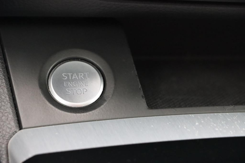 Audi Q5 50 tfsi e quattro s edition competition 300pk s-tronic | pano | luc