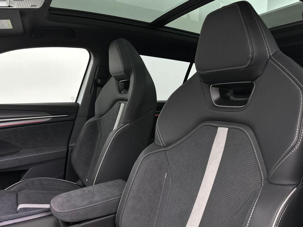 Skoda Kodiaq sportline business 1.5 tsi phev 150 kw / 204 pk su