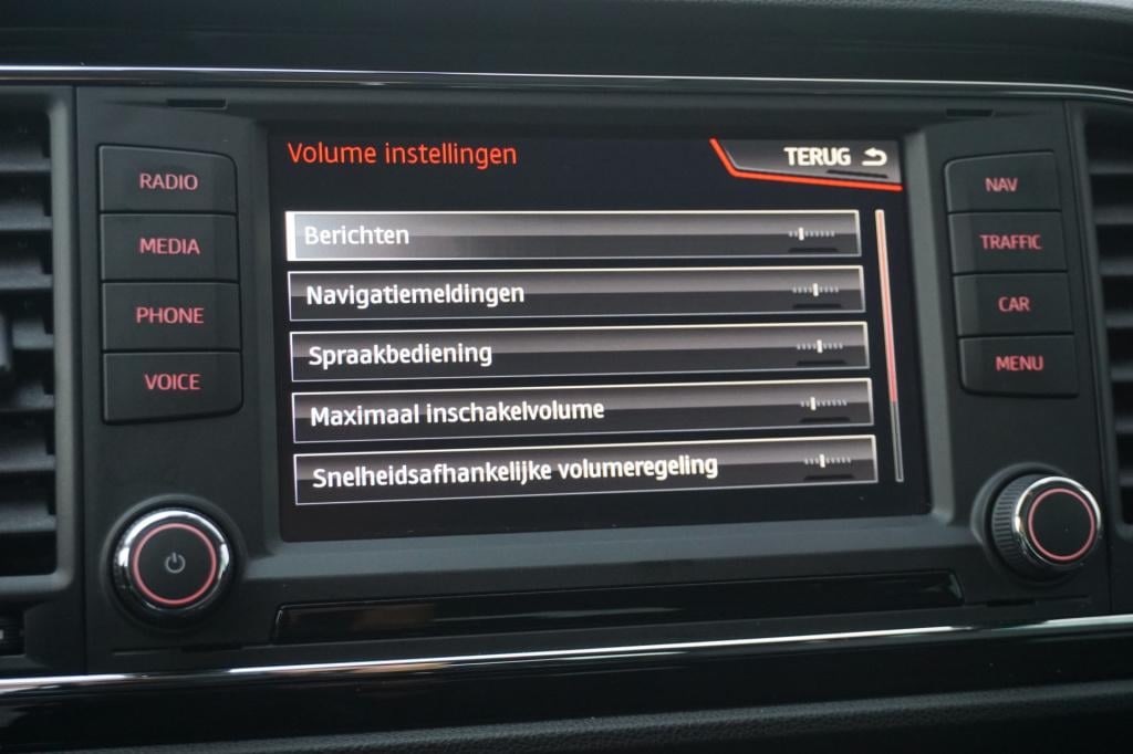 Seat Leon st 1.0 ecotsi style connect climate / navi / cruise / camera / pa