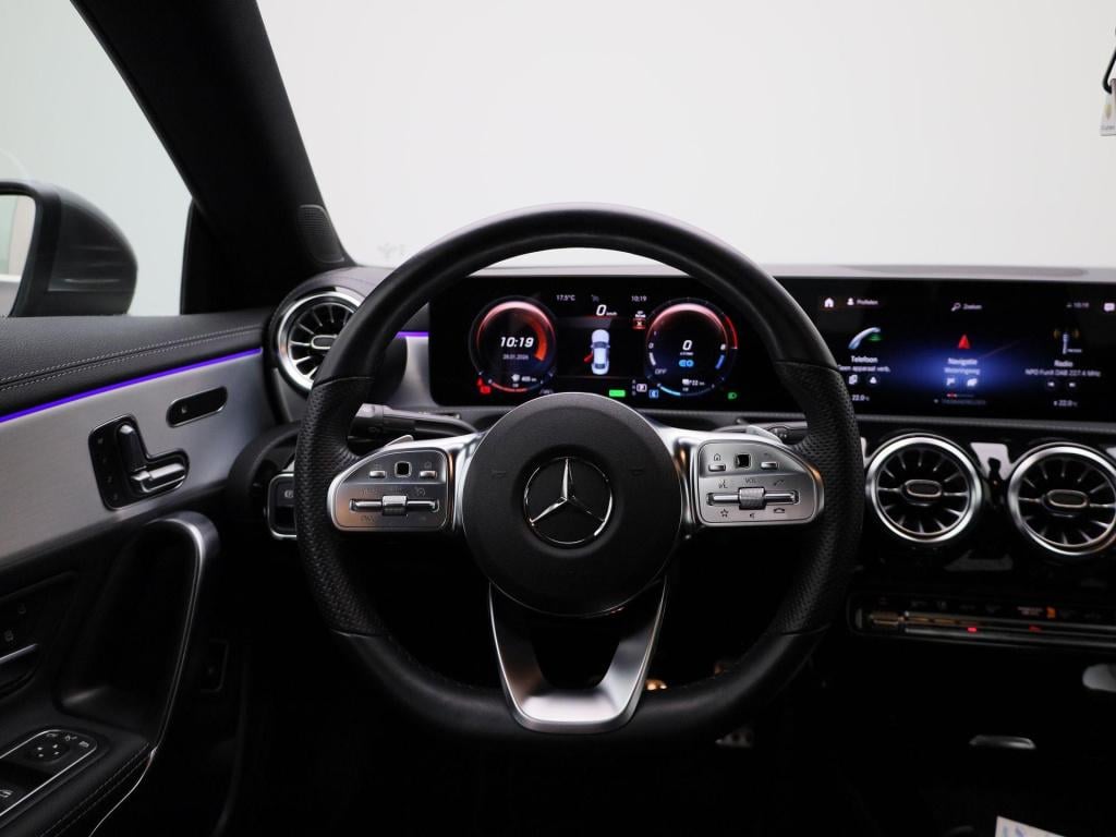 Mercedes-Benz Cla 250 e amg line | automaat | lmv | virtual cockpit | sfeer