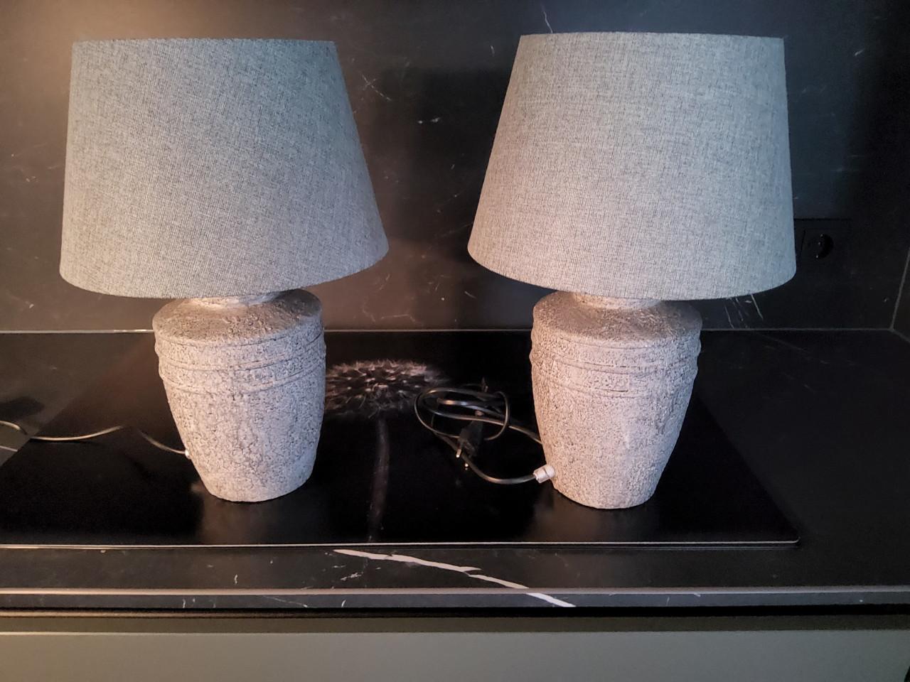 Te koop 2 schemerlampen