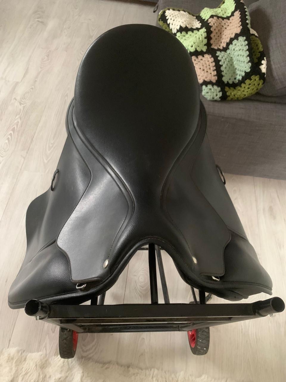 Wintec dressuur 500 hart 17 inch