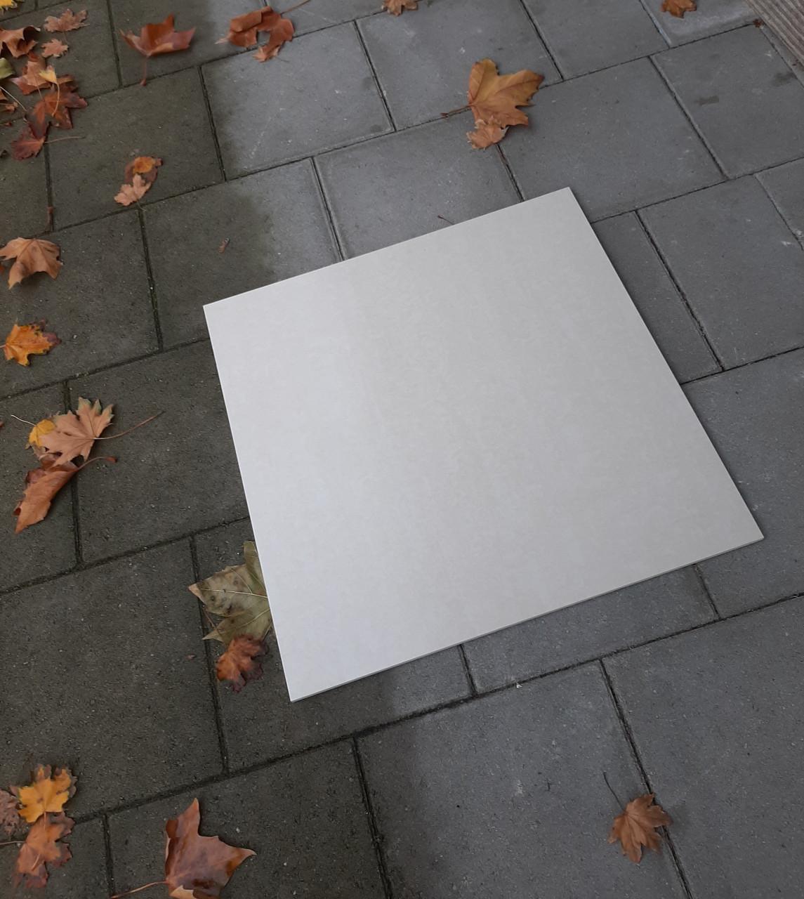Te koop vloertegels 60x60 Zandkleurig beige glanzend