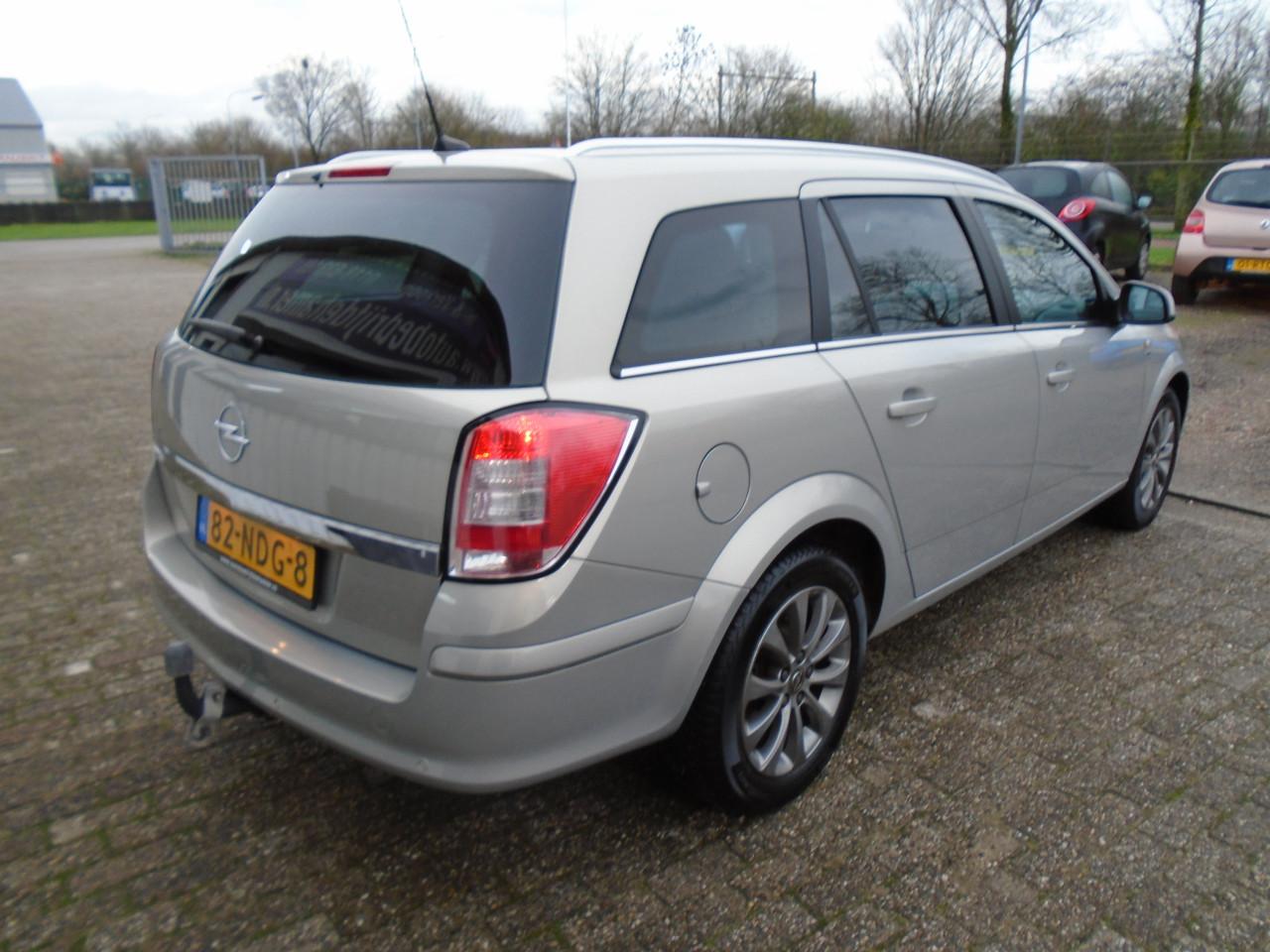 Opel Astra 1.6i Cosmo Stationcar