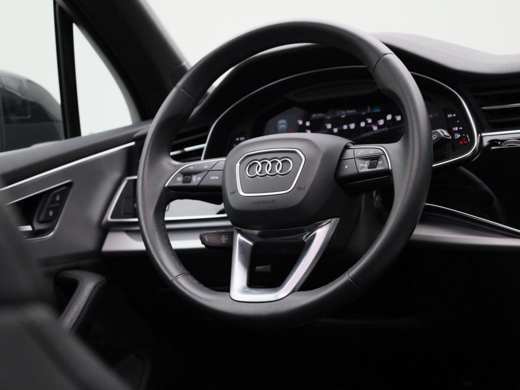 Audi Q7 55 tfsi e quattro pro line plus | nl auto | panoramadak | luchtveri