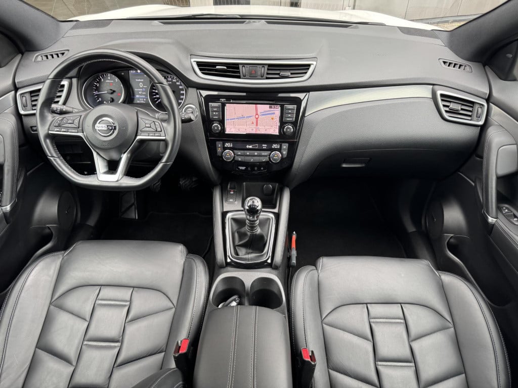 Nissan Qashqai 1.3 dig-t tekna + | trekhaak | panoramadak | nappa leder | a