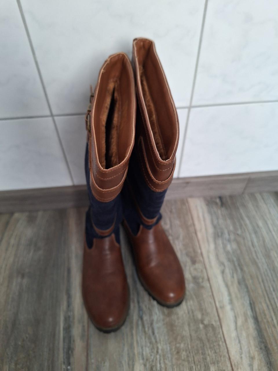 Laarzen. Nieuw. Maat 37