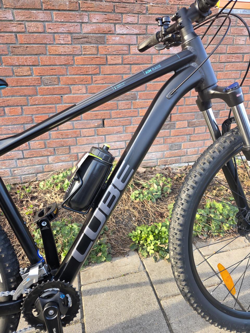 CUBE | AIM RACE | 29 INCH | FRAME 47CM | 2X8V | NETTE STAAT!