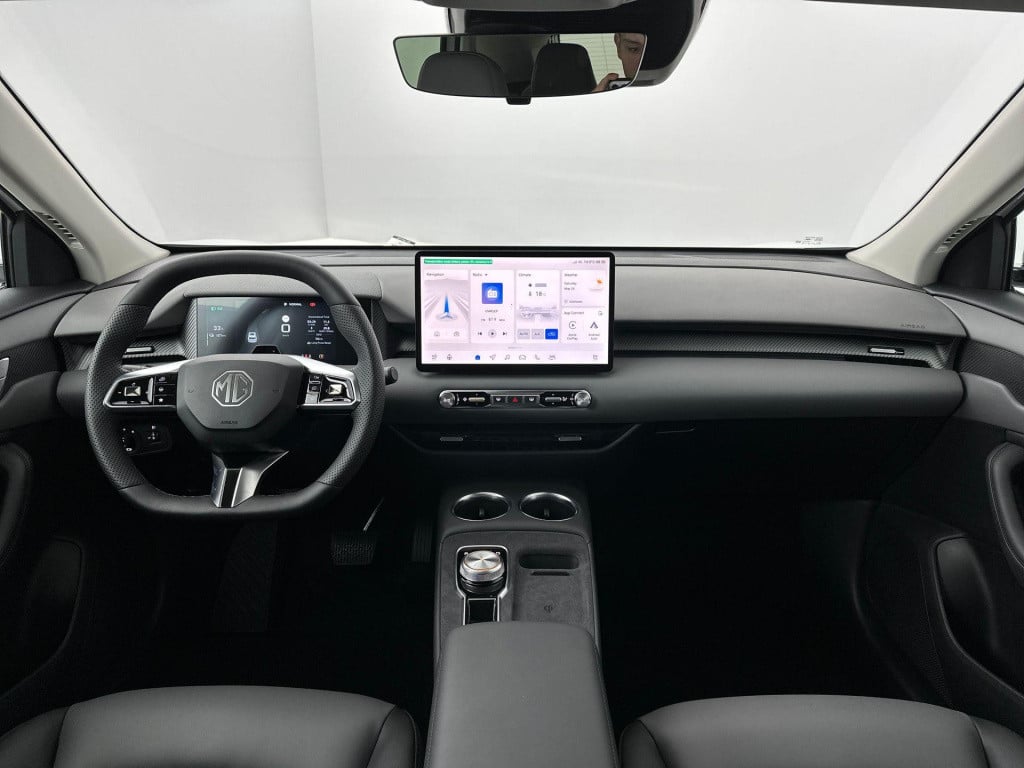 MG Mgs5 Ev luxury 64 kwh | €1.500,- inruilbonus | incl. gratis iphone 16 of