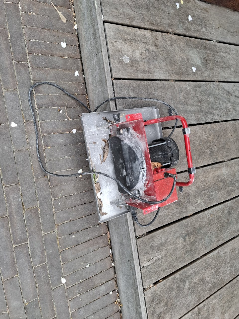 Einhell tegelzaag 1 keer gebruikt