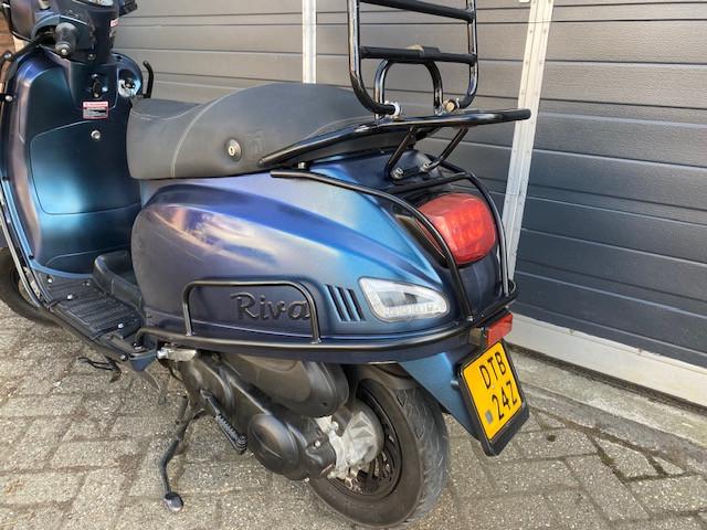 Schitterende btc riva agm vx50 cameleon kleur full option nu 999 euro compl