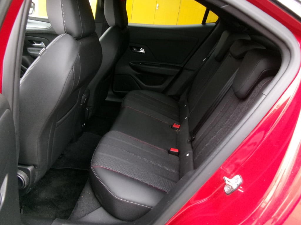 Opel Mokka 1.2 turbo gs-line, 360 cam., nav., carplay