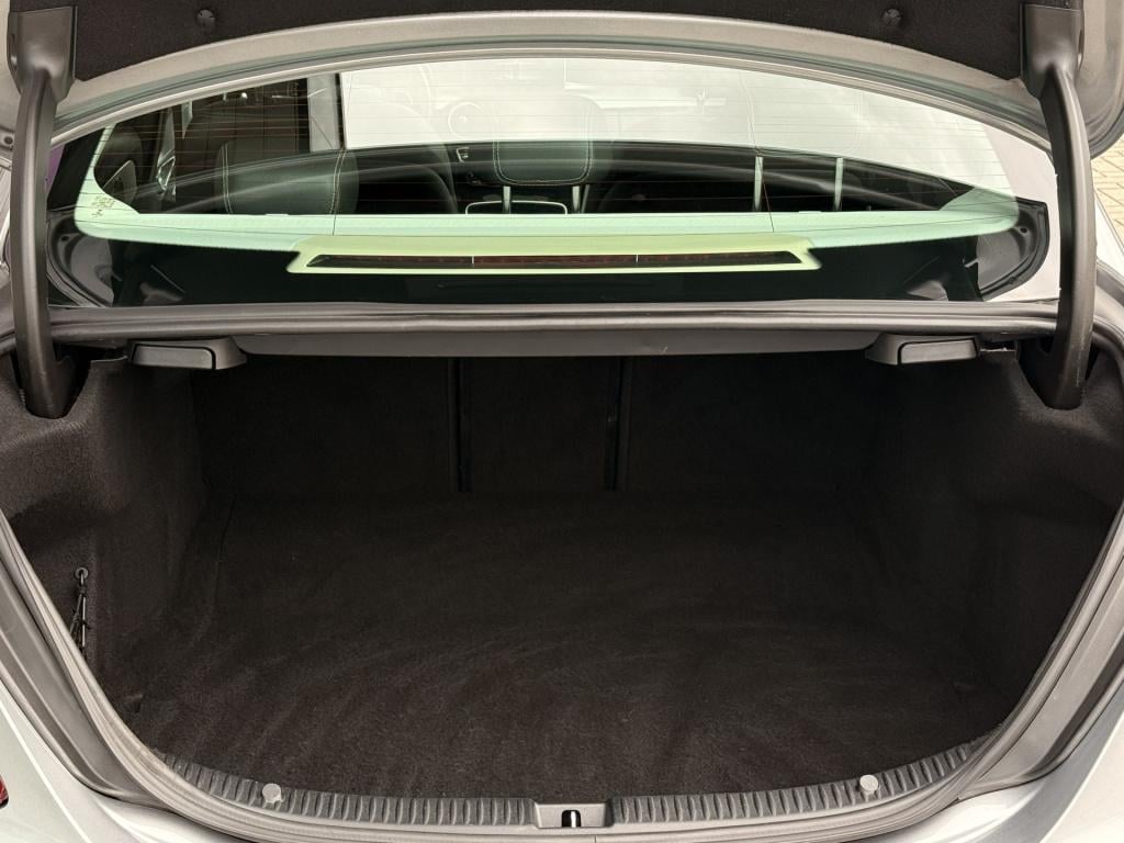 Mercedes-Benz C-Klasse 180 prestige | schuif/kanteldak | trekhaak | stoelve