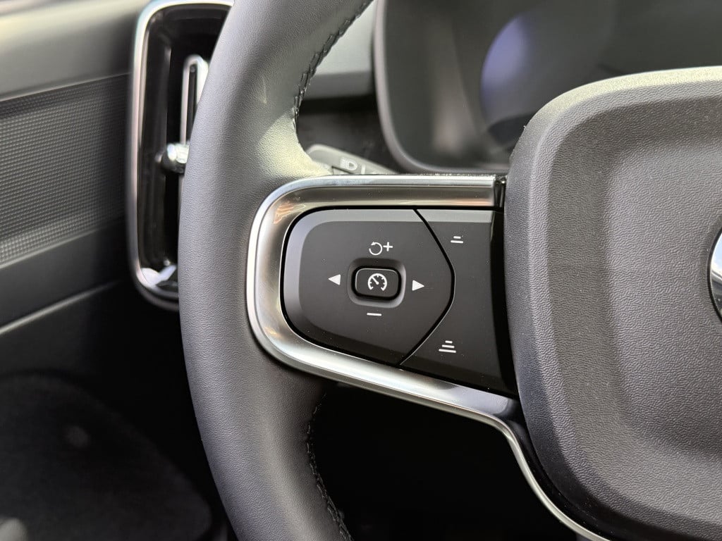 Volvo Ex40 extended range plus dark | extra getint glas | dak contrasterend