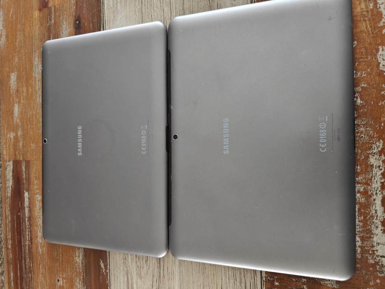 Twee Samsung tablets GT-P5110 met 16GB
