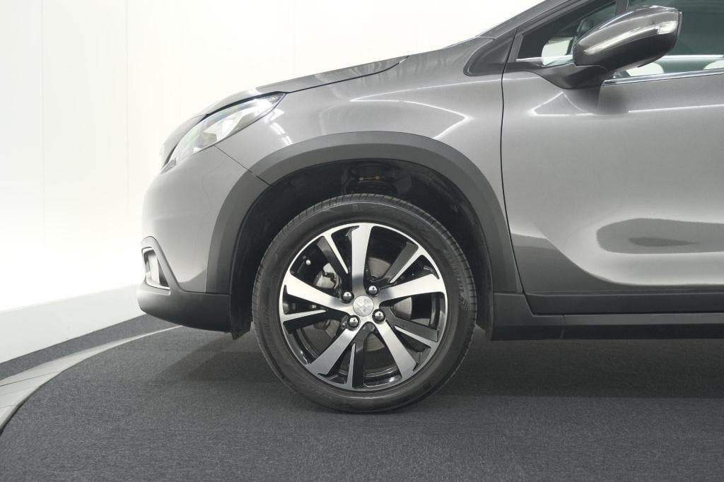 Peugeot 2008 puretech 110 allure | trekhaak | parkeersensoren | navigatie