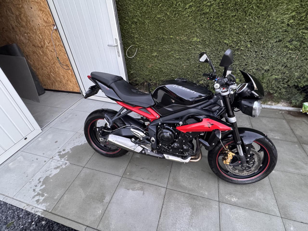 Triumph Street Triple