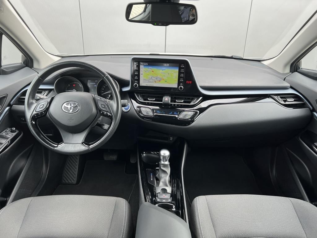 Toyota C-hr 1.8 hybrid dynamic