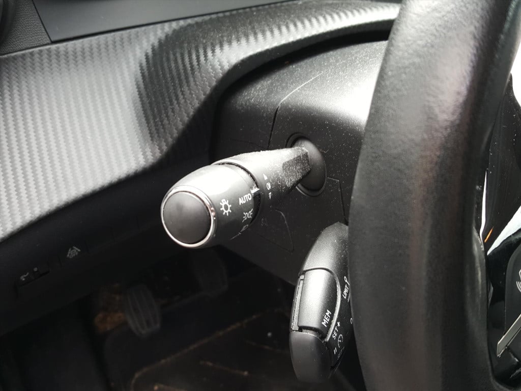 Peugeot 208 1.2 puretech 100pk allure navigatie | apple carplay & android a
