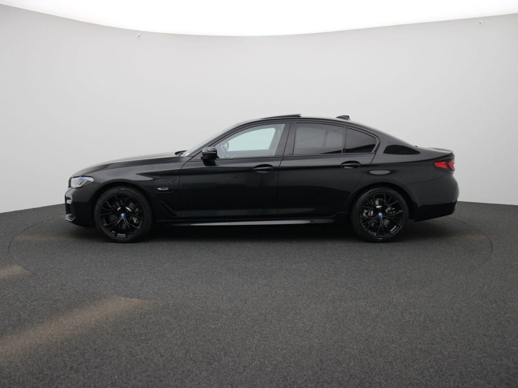 BMW 5 Serie 520e business edition plus | m-sport | automaat | schuifdak | t