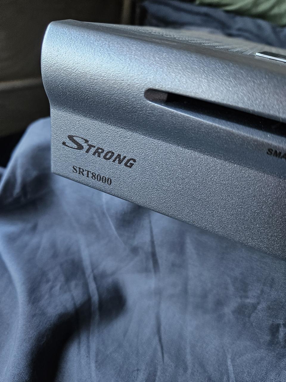 Werkende Strong SRT8000 Digitale Satellietontvanger