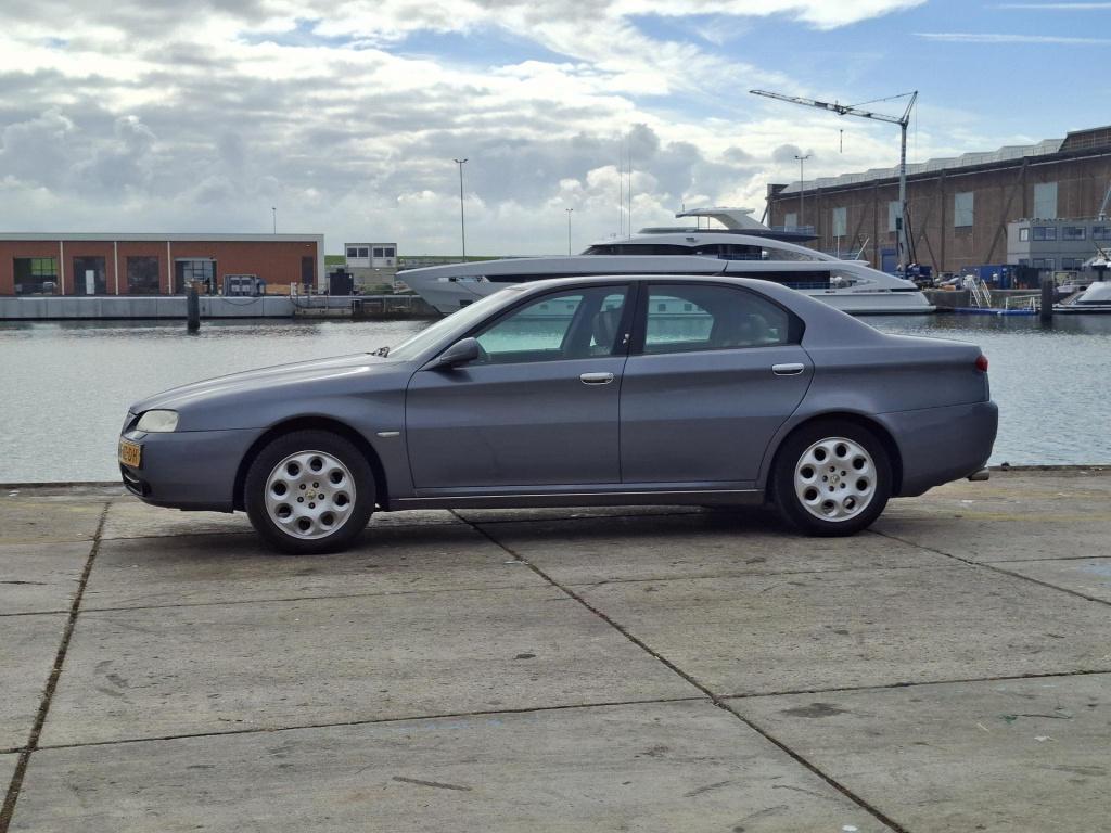 Alfa Romeo 166 2.0 t.spark progression apk 21/08/2026