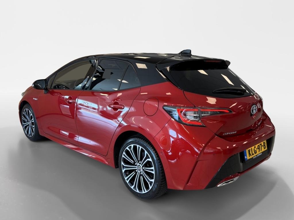 Toyota Corolla 2.0 180pk hybrid style limited | stuur+ stoel.verw | camera|