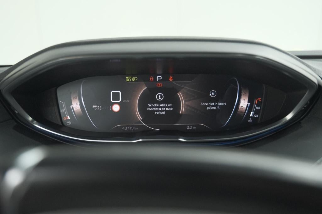 Peugeot 3008 puretech 130 eat8 gt | adaptieve cruise control | elektronisch