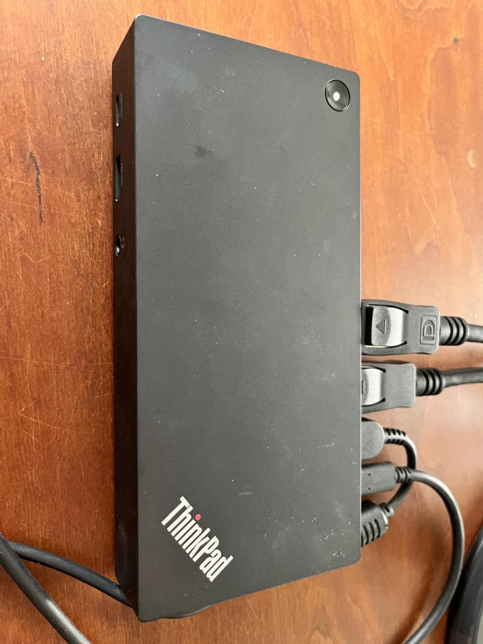 Lenovo Thinkvision (2x) + docking station + monitorarm 2V