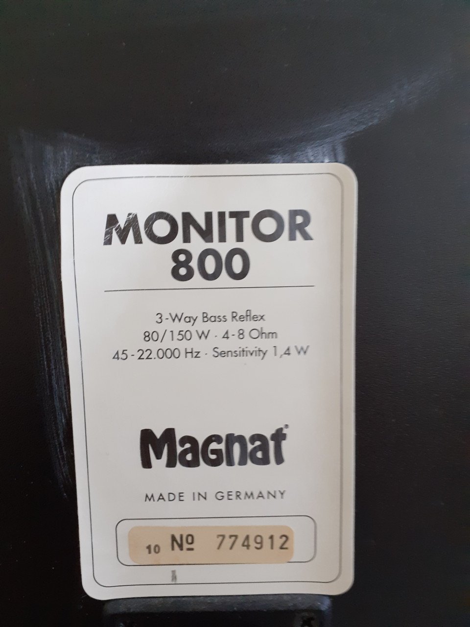 Magnat speakers